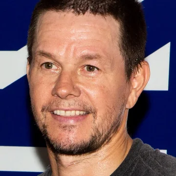 Mark Robert Michael Wahlberg