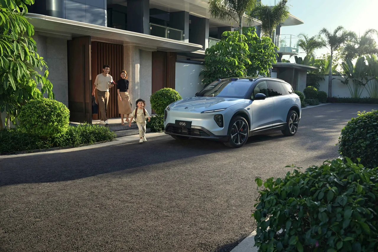 Exterior 4