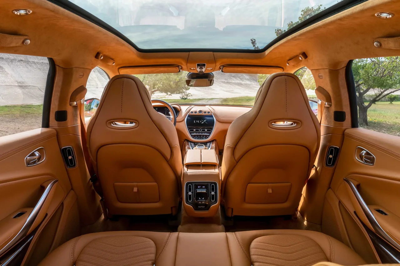 Interior 2