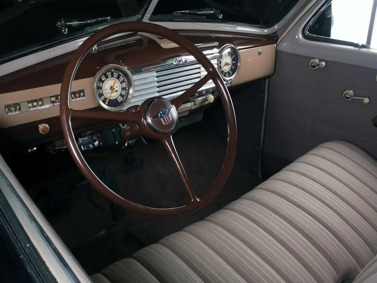 Interior 2