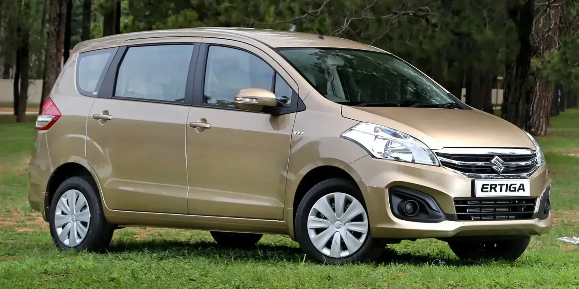 2016 Suzuki Ertiga photo 1