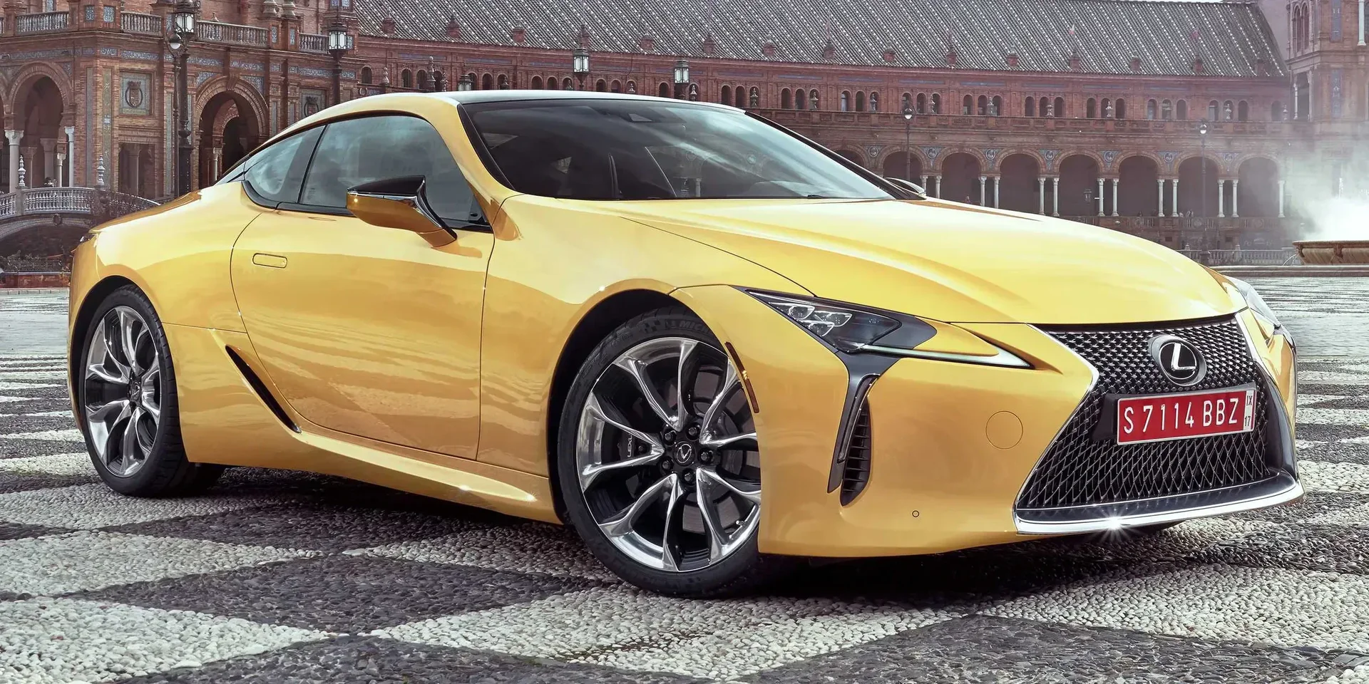 2017 Lexus LC photo 1