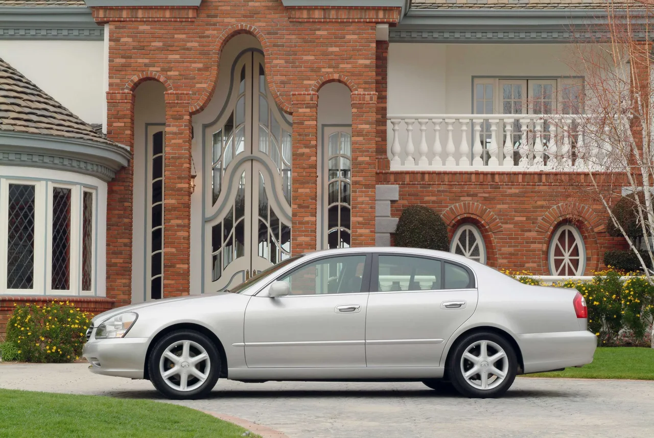 Exterior 4