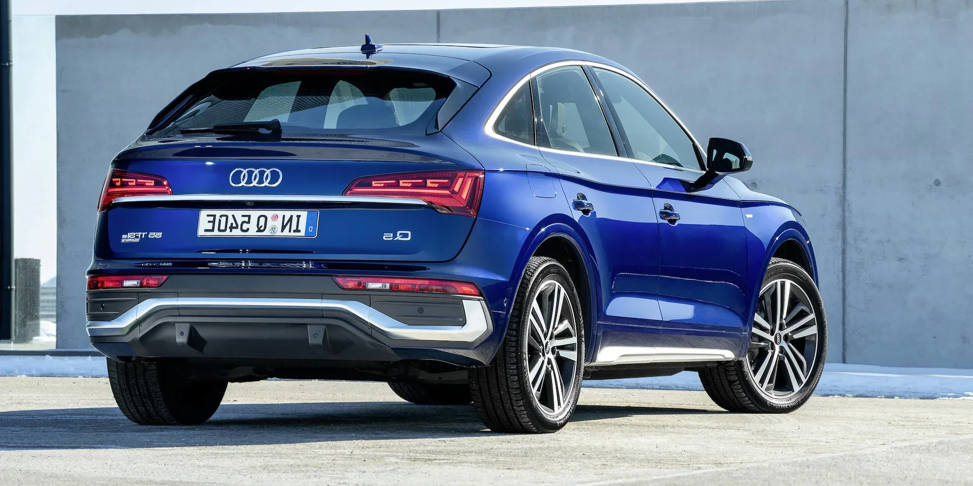 2021 Audi Q5 photo 1