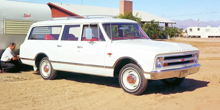 1967 Chevrolet 1967-chevrolet-suburban-wagon-c-k-10-suburban-carryall-c10-suburban-carryall-157ps main image