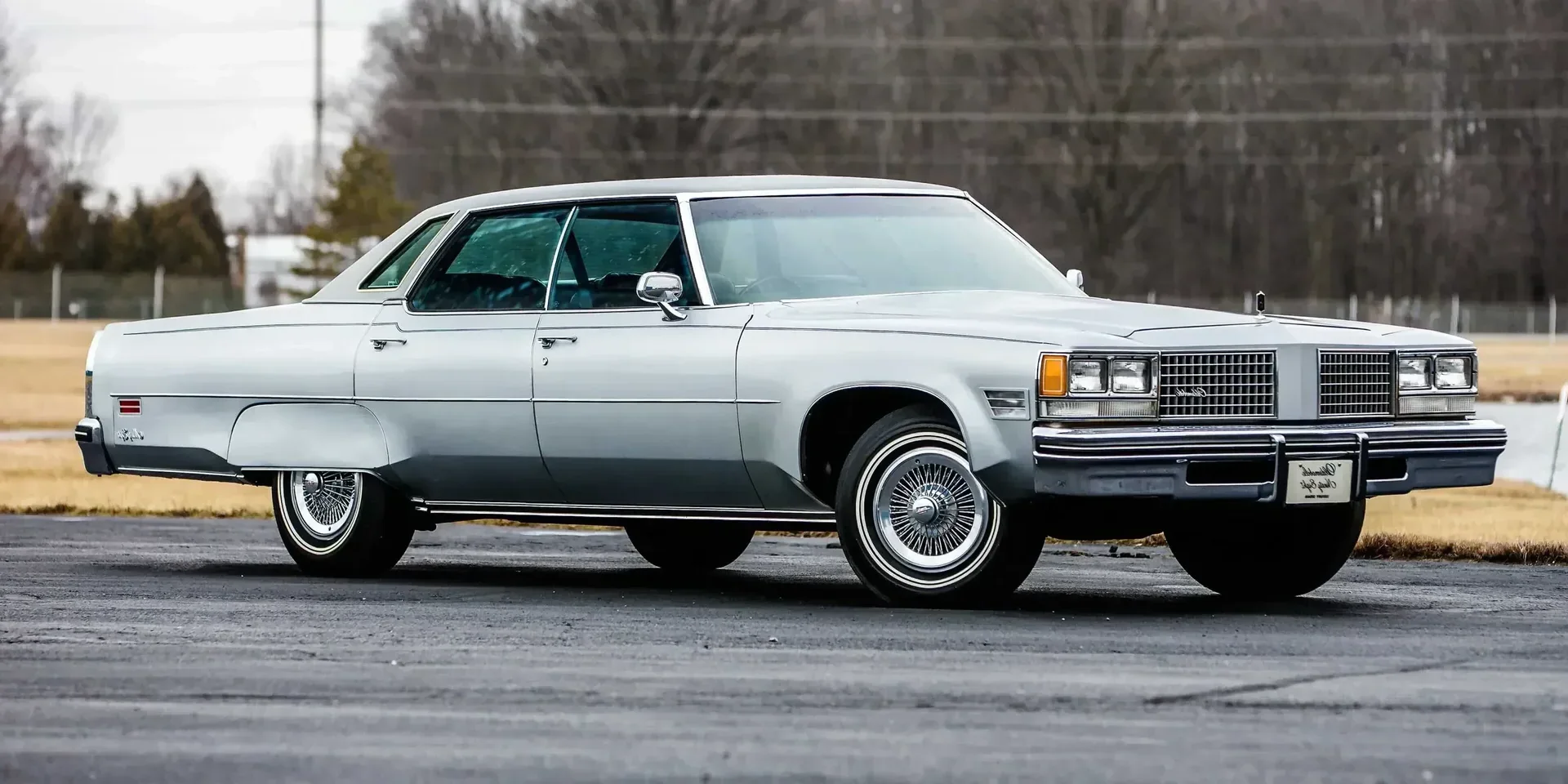 1975 Oldsmobile 98 Ninety-Eight Luxury photo 1