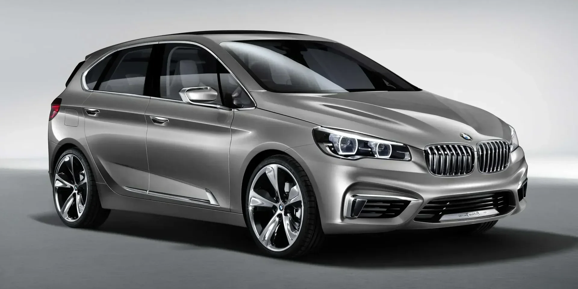 2012 BMW Concept Active Tourer photo 1
