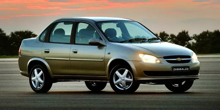 2010 Chevrolet 2010-chevrolet-classic-10-vhc-e-e85-manual-5-speed main image
