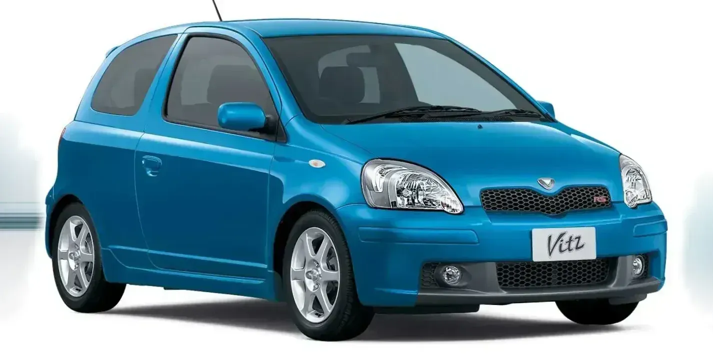 2001 Toyota Vitz RS photo 1