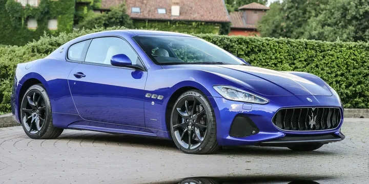 2018 Maserati 2018-maserati-granturismo-sport main image