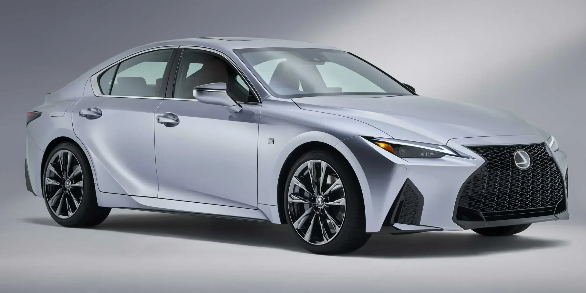 2021 Lexus IS photo 1