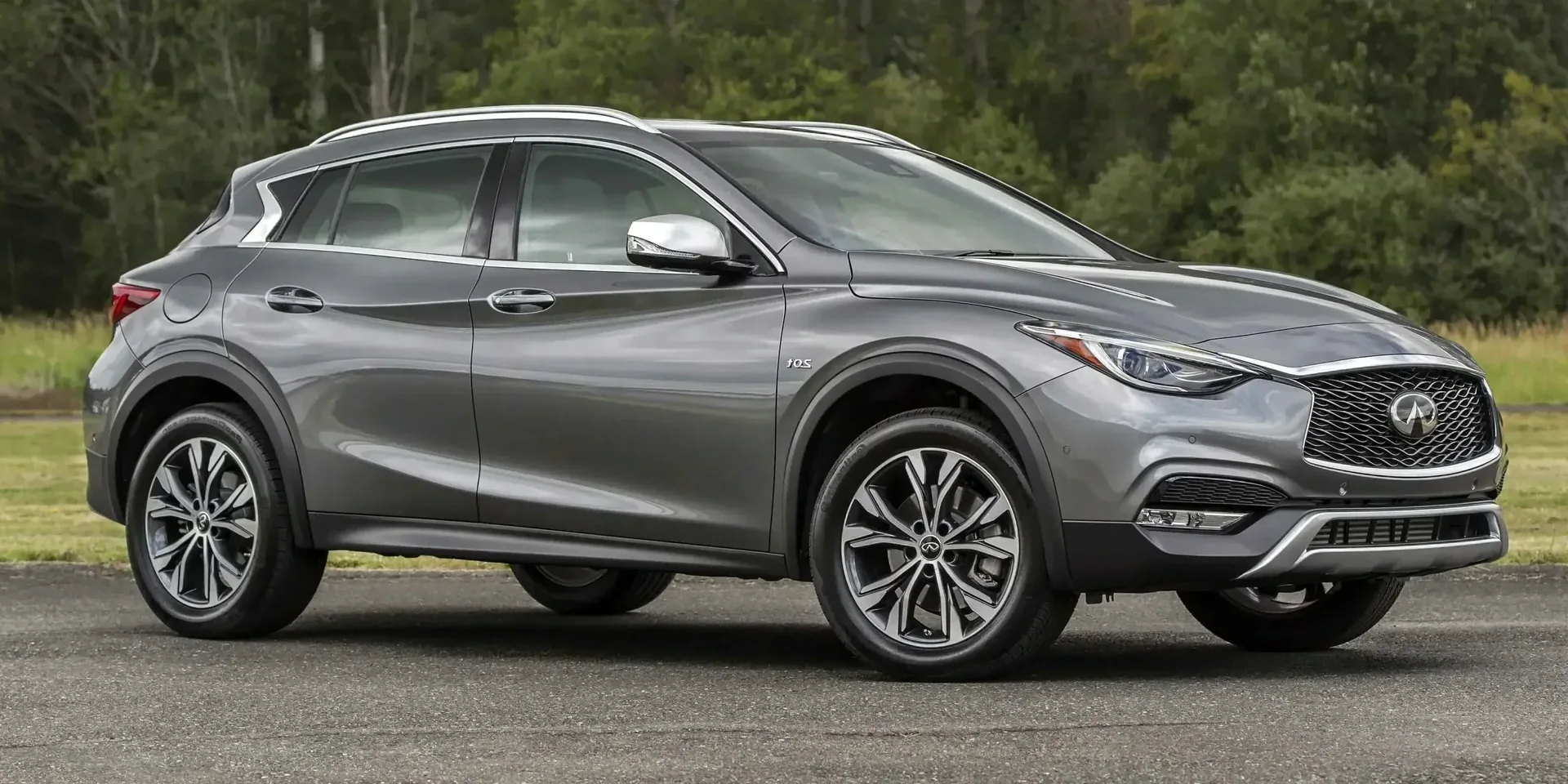 2016 Infiniti QX30 photo 1