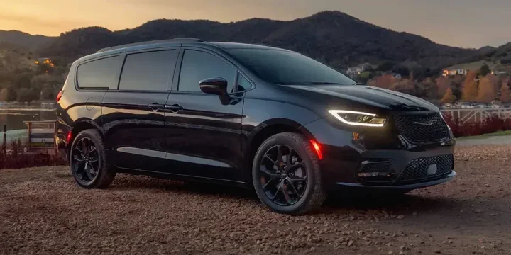2021 Chrysler 2021-chrysler-pacifica-36-v6-awd-automatic-9-speed main image