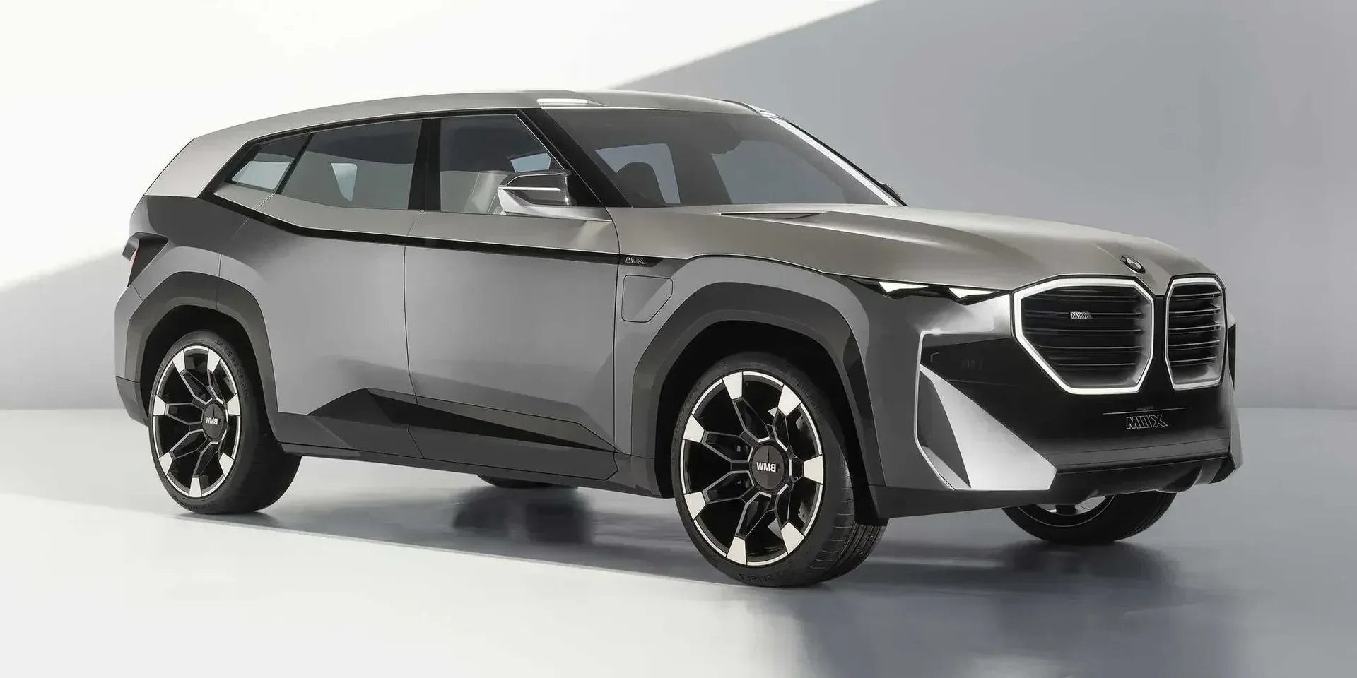 2022 BMW XM photo 1