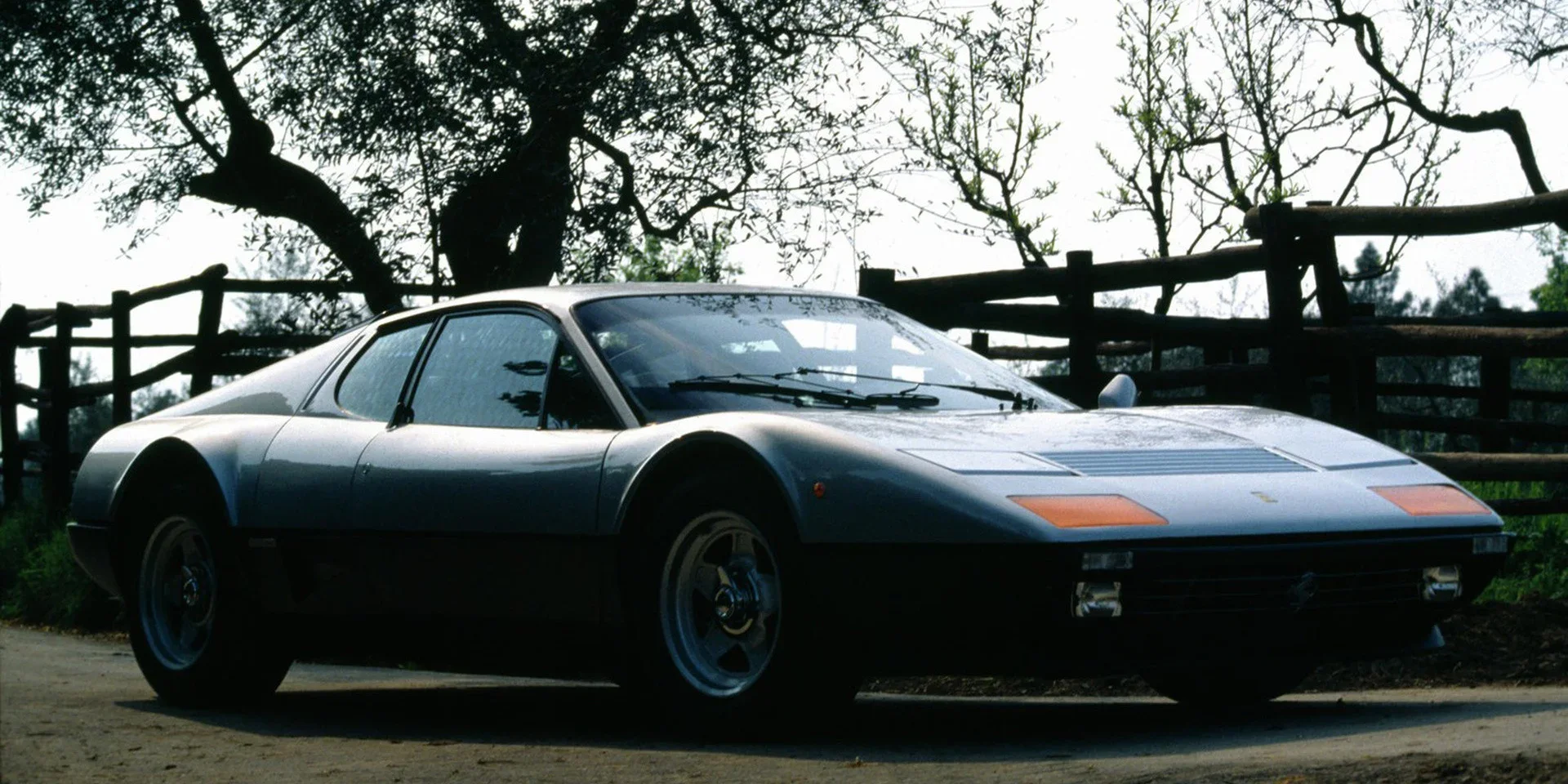 1984 Ferrari 512 BB photo 1