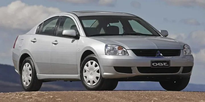 2006 Mitsubishi 2006-mitsubishi-380 main image