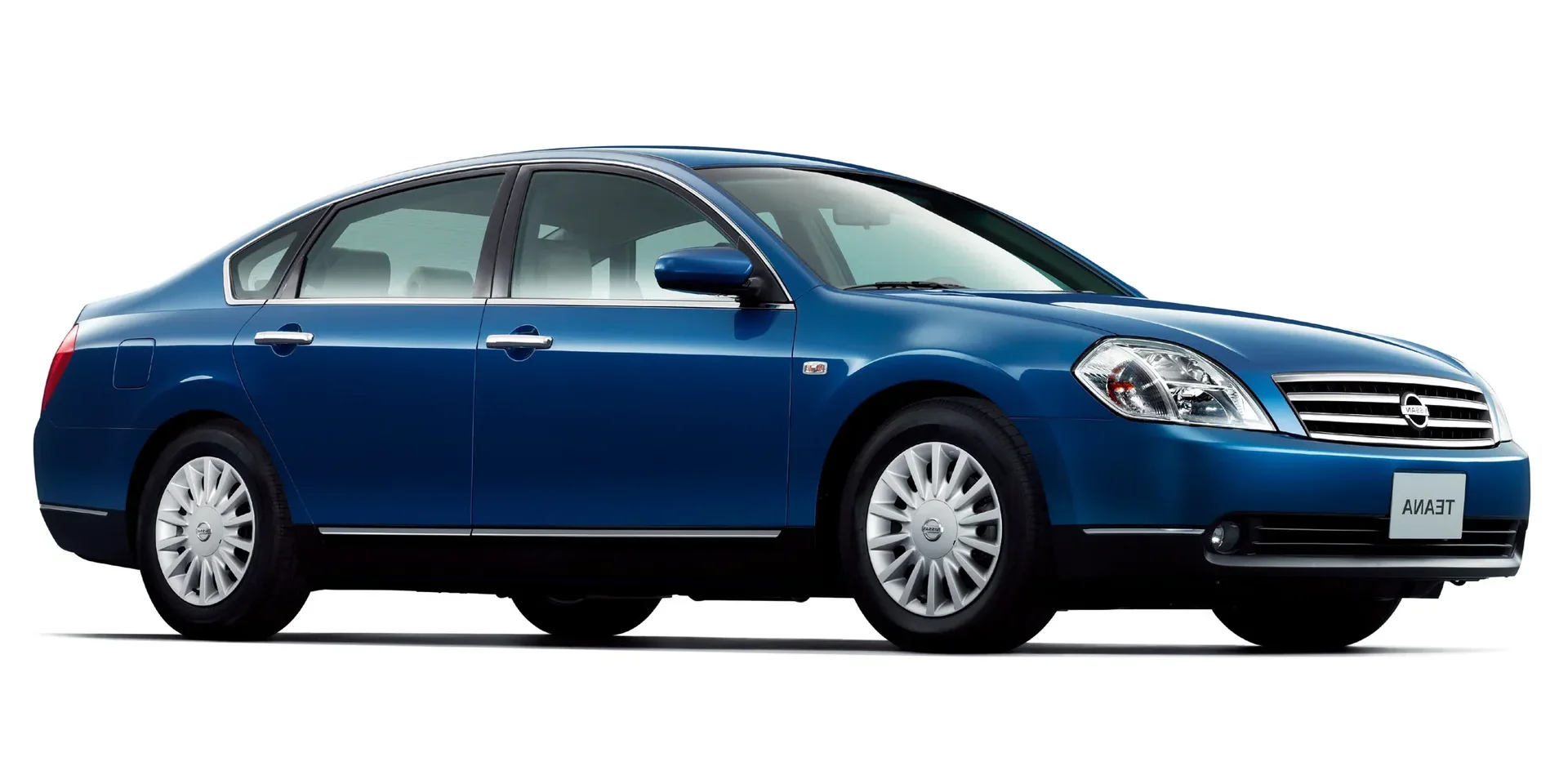 2003 Nissan Teana photo 1