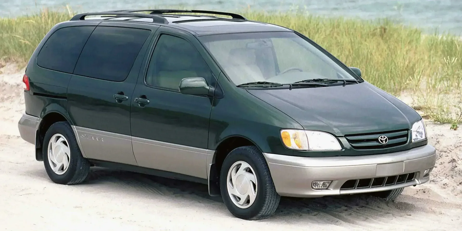 2003 Toyota Sienna photo 1