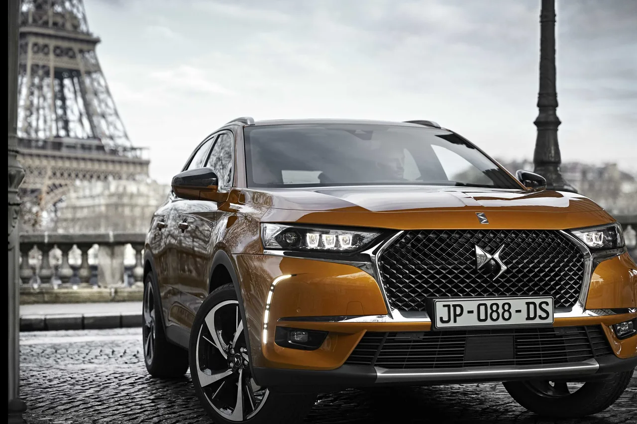 Exterior 10