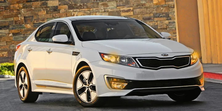2013 Kia Optima exterior main image