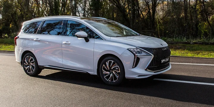 2025 EVO Spazio exterior main image