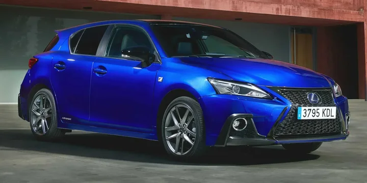 2018 Lexus 2018-lexus-ct-200h main image