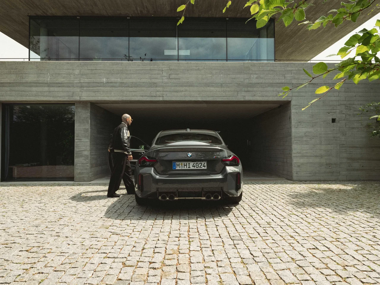 Exterior 4