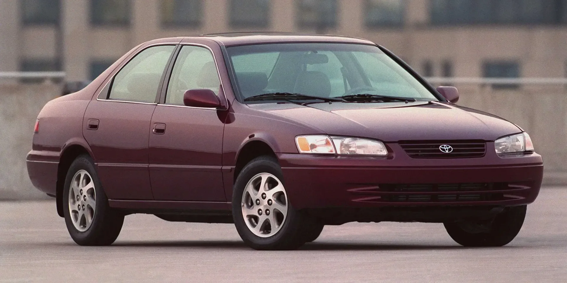 1999 Toyota Camry photo 1