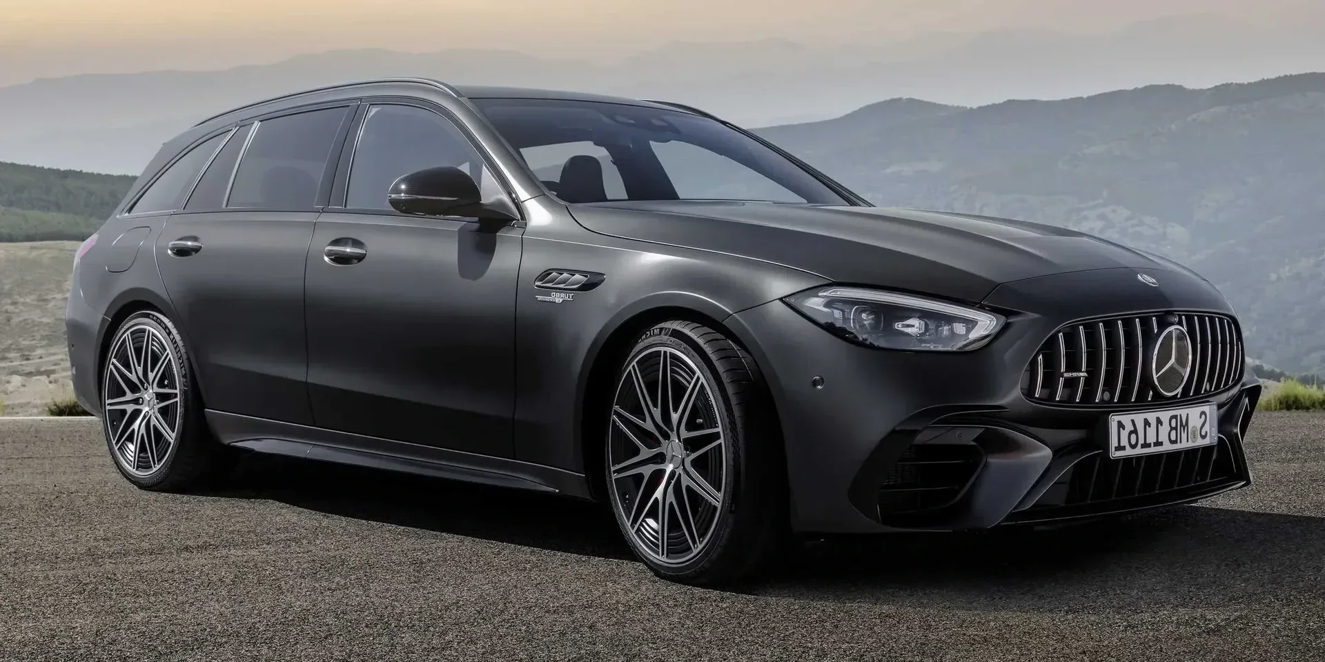 2023 Mercedes-Benz C-Class AMG C photo 1