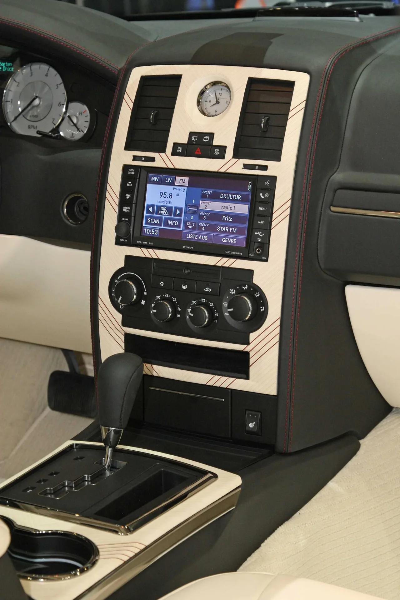 Interior 3