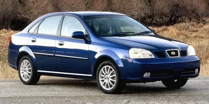 2004 Suzuki 2004-suzuki-forenza main image