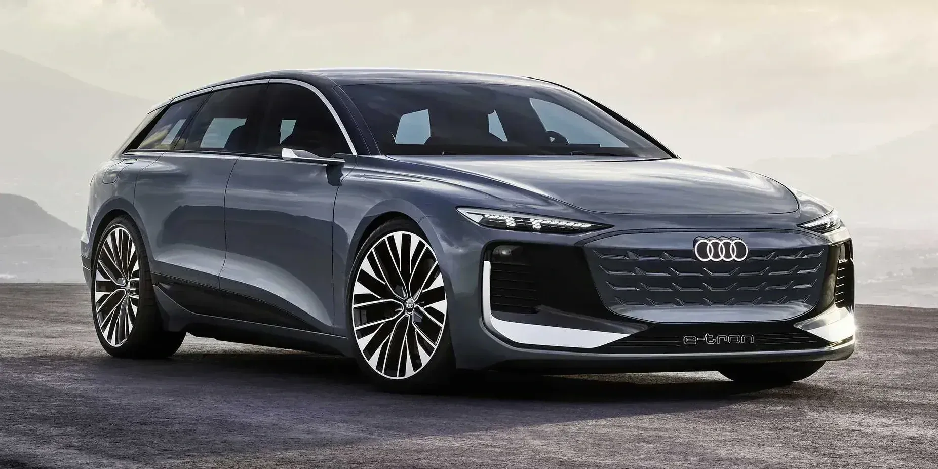 2022 Audi A6 Avant e-tron photo 1