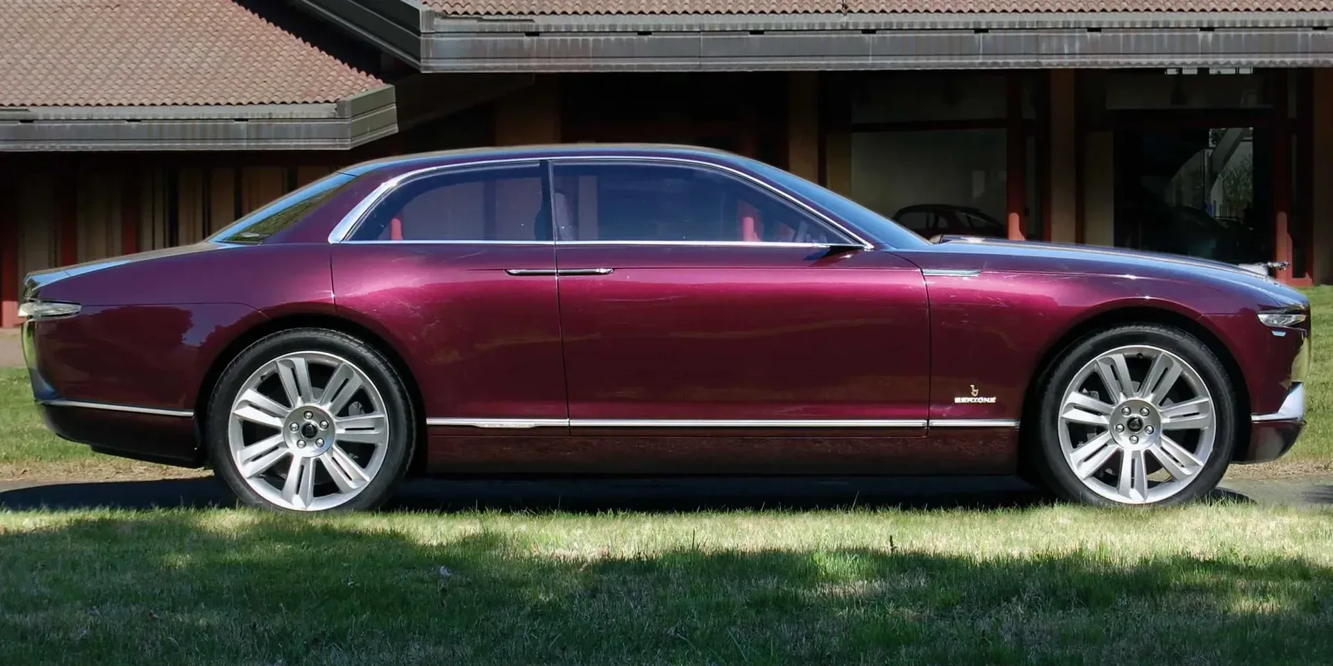 2011 Jaguar B99 photo 1