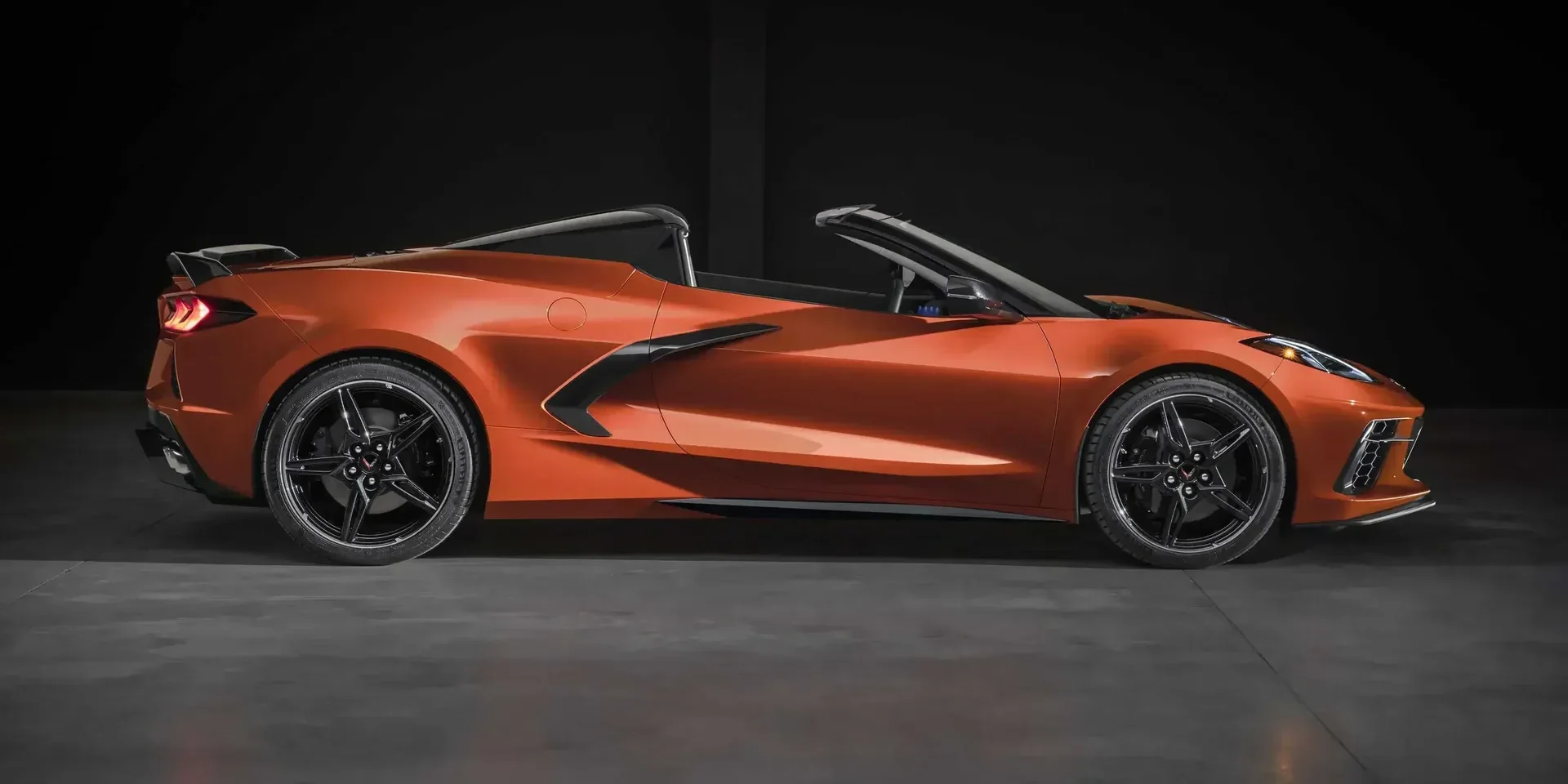 2020 Chevrolet Corvette Stingray photo 1