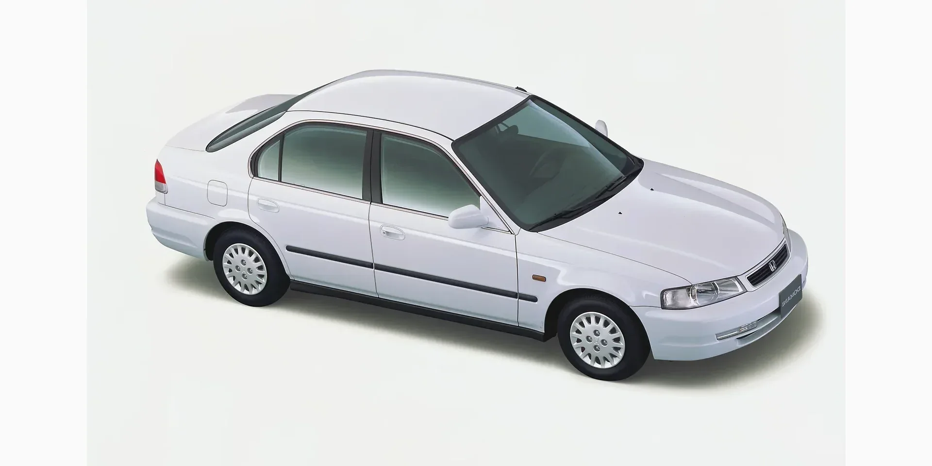 1999 Honda Domani photo 1