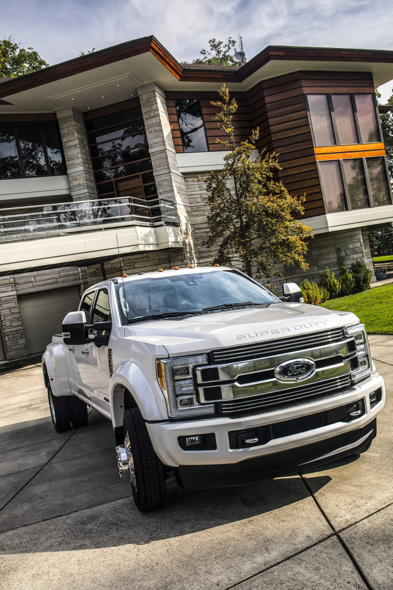 Exterior 4