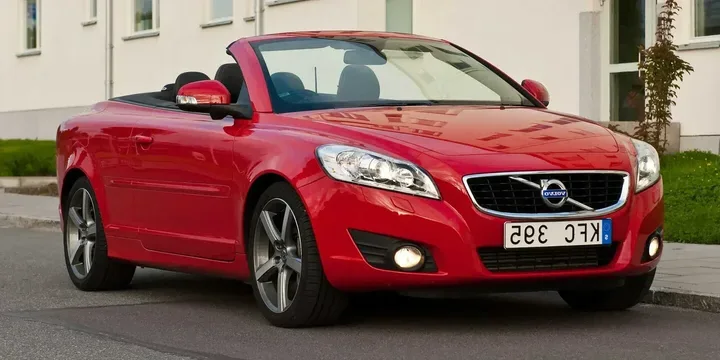 2010 Volvo 2010-volvo-c70-t5 main image