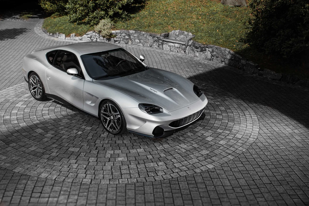 Exterior 4