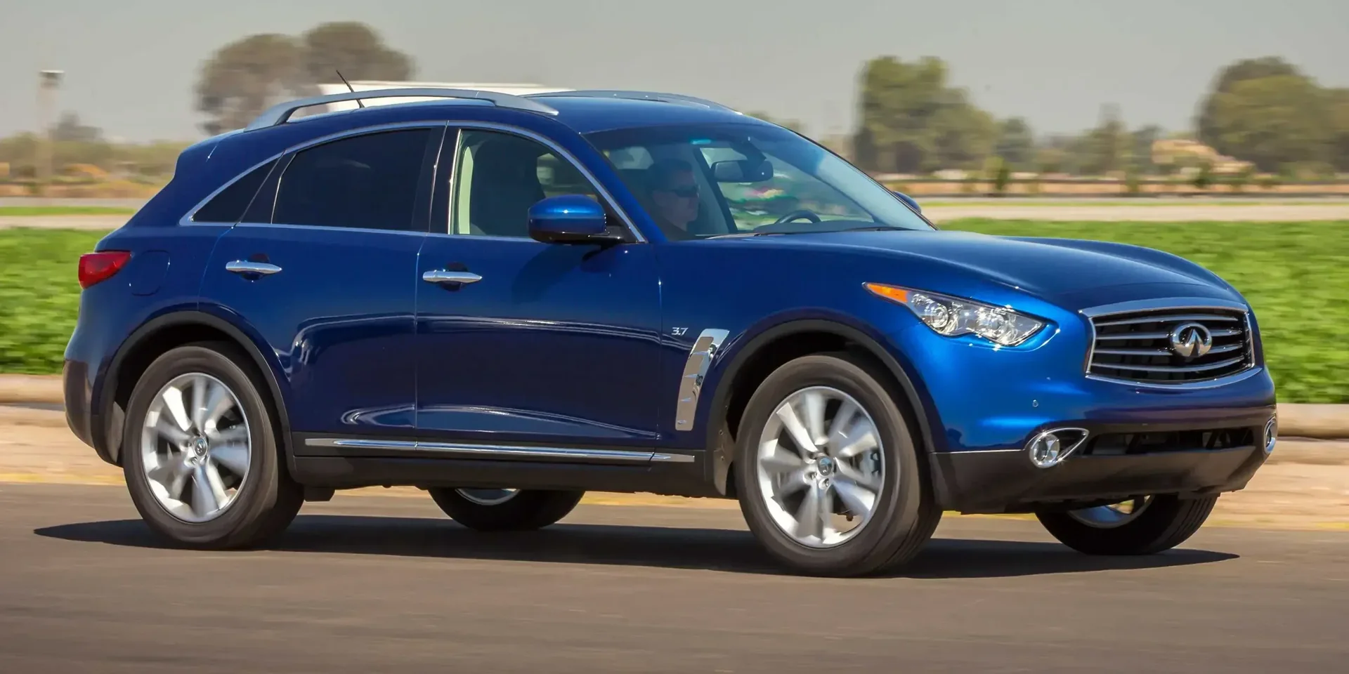2017 Infiniti QX70 photo 1