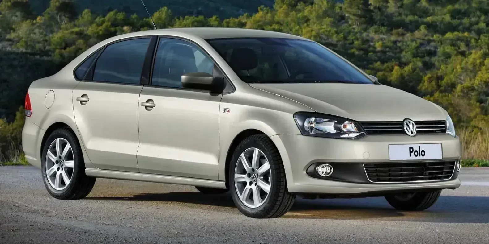 2013 Volkswagen Polo photo 1
