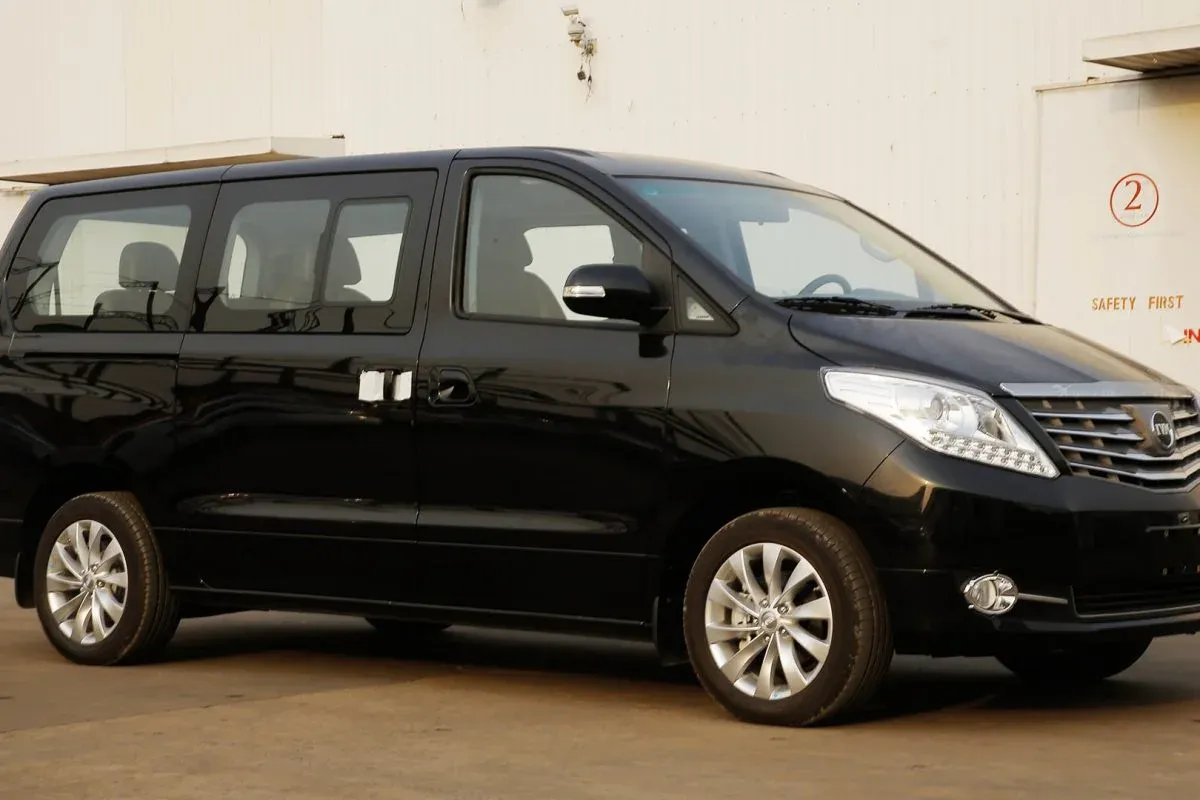 Exterior 3
