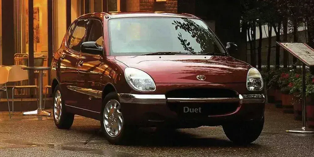 1998 Toyota Duet photo 1