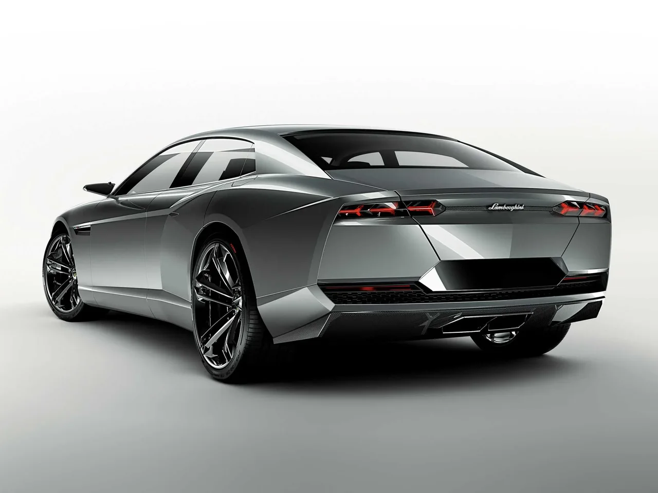 Exterior 4
