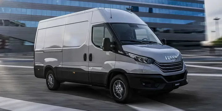 2022 Iveco 2022-iveco-daily-35-160-van main image