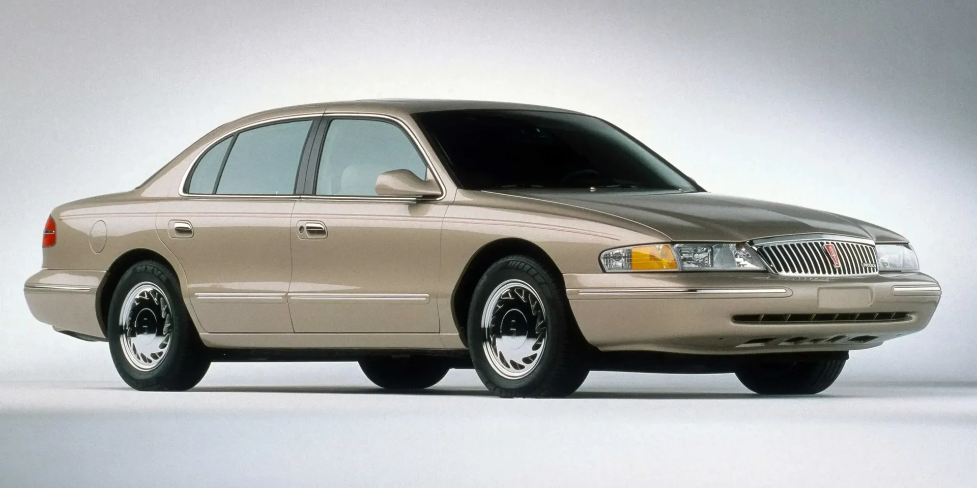 1995 Lincoln Continental photo 1