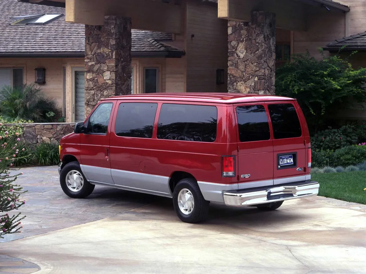 Exterior 4