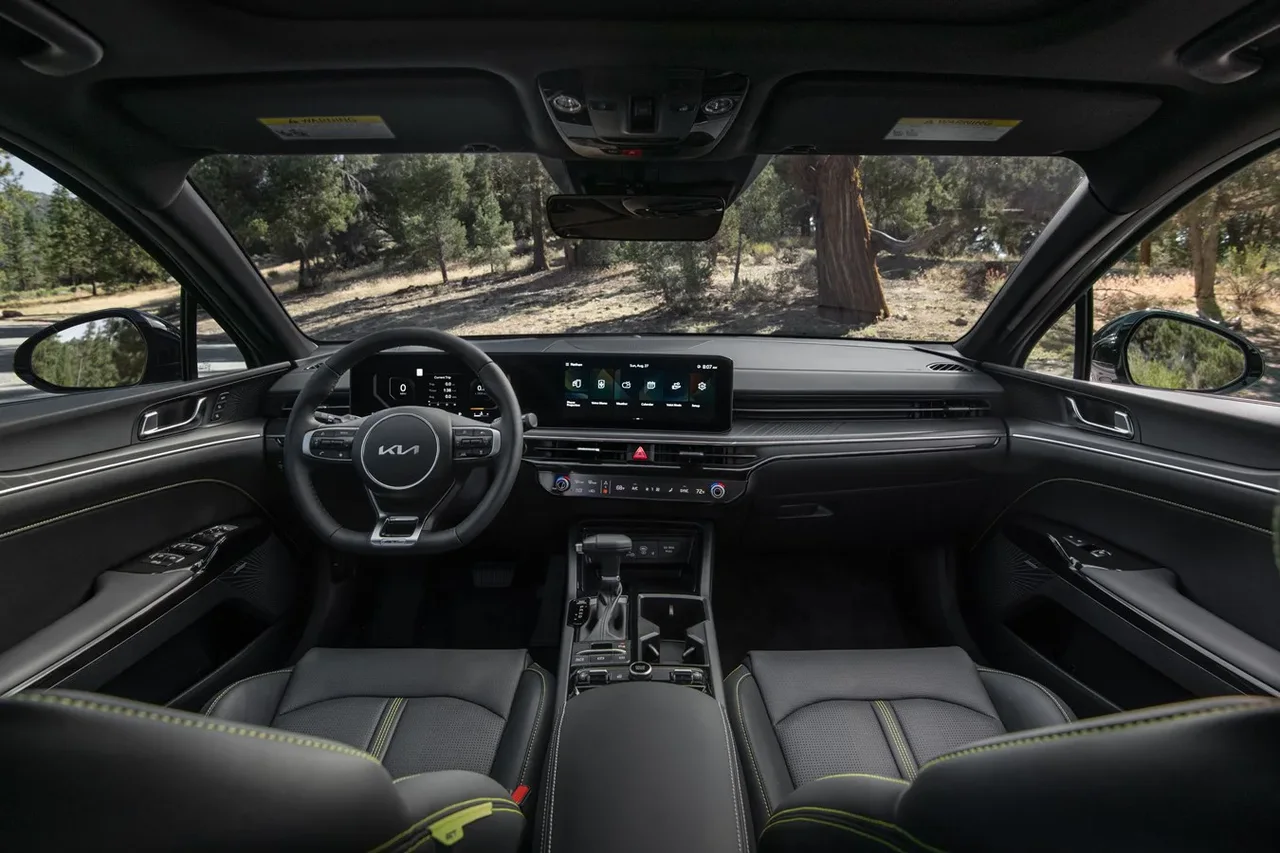 Interior 2