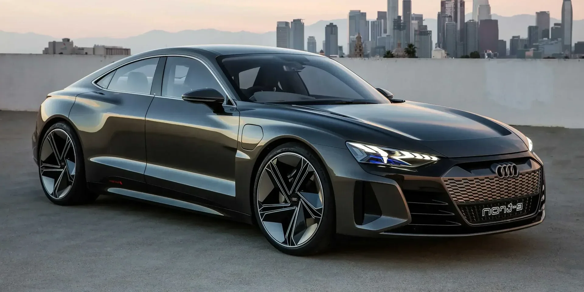 2019 Audi e-tron GT photo 1