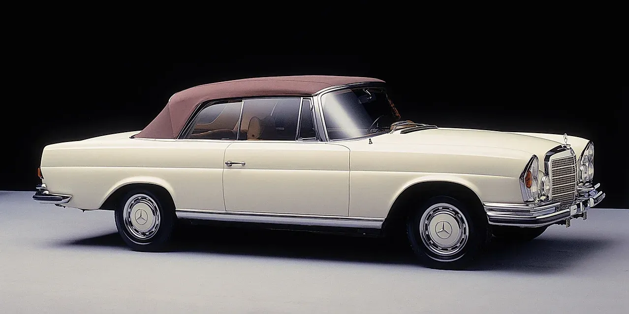 1970 Mercedes-Benz W111 photo 1