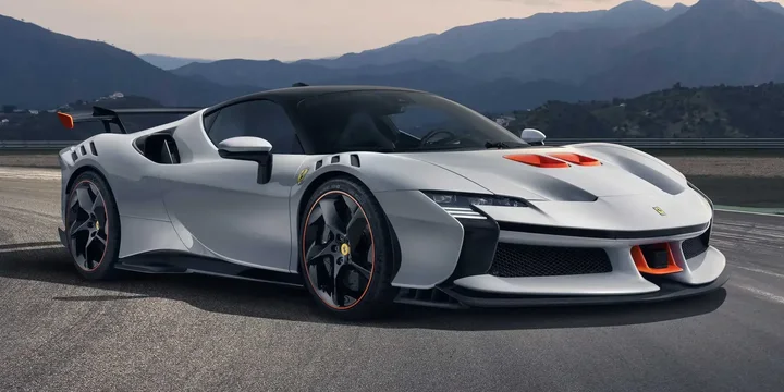 2024 Ferrari 2024-ferrari-sf90-stradale-sf90-xx-stradale-f1-dct-8-speed main image